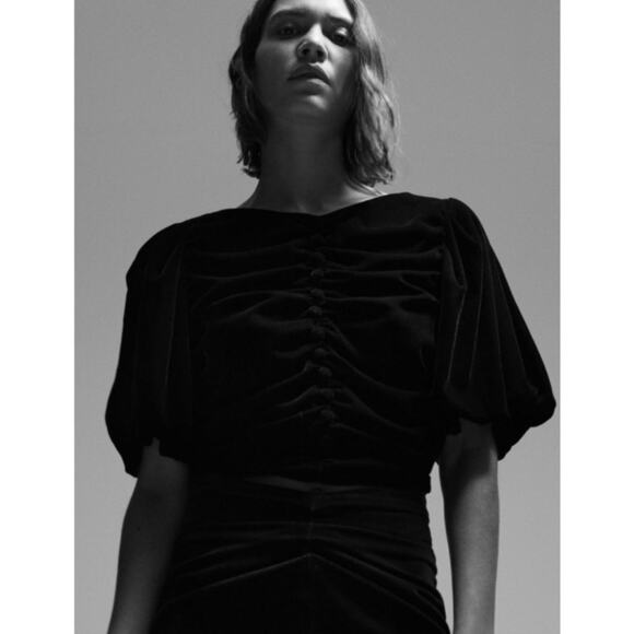 Zara Corie Black Velvet Top XS Puff Sleeve Button Detail Cropped Bloggers Fave - Picture 4 of 15